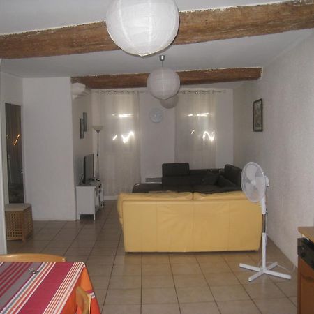 פרפיניין Apartment Rue Saint Francois De Paule מראה חיצוני תמונה