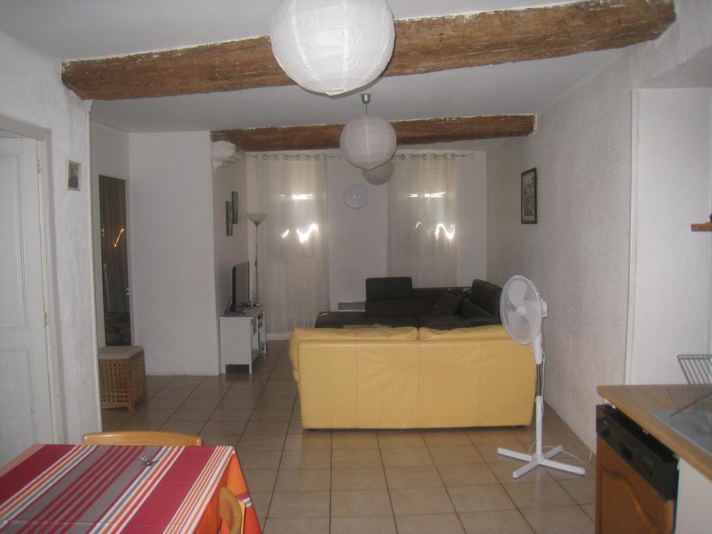 פרפיניין Apartment Rue Saint Francois De Paule מראה חיצוני תמונה